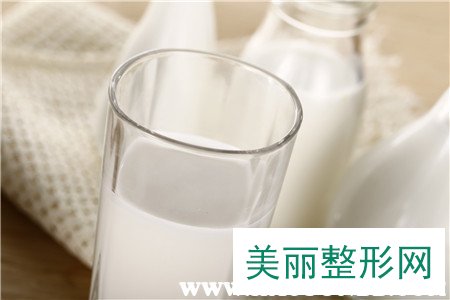 荷兰奶粉品牌排行_奶粉品牌排行榜_欧洲奶粉品牌排行
