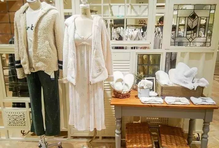 2016家居灯饰品牌排行_港式家居品牌排行_家居服品牌排行榜