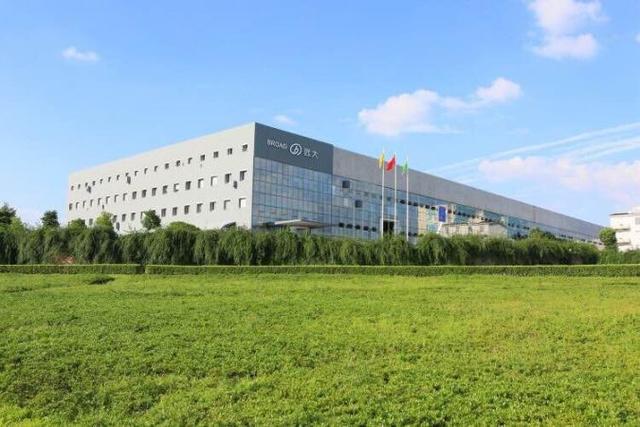 中国空调品牌排行榜-隐藏的空调巨头——就是电中央空调主机产品享誉