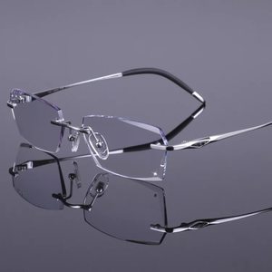 世界眼镜品牌排行_运动眼镜品牌排行_眼镜片品牌排行榜