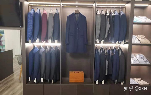 休闲男皮鞋品牌排行_休闲男包品牌排行_休闲装品牌排行榜