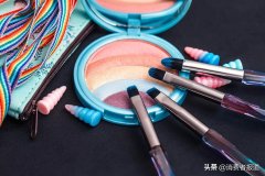 歪全套化妆品排行榜(全套化妆品哪个牌子好)