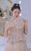 化妆师培训机构排行榜大全(化妆师培训机构排行榜大全及价格)