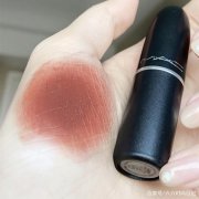 化妆品排行榜前十名的口红(化妆品排行榜前十名的口红有哪些)