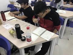 自贡有实力的化妆培训学校排行榜(自贡哪里有学化妆的学校)