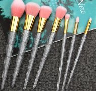 如何清洁化妆刷排行榜(清理化妆刷的好办法)
