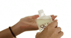 sk2化妆水是干嘛用的(sk2是化妆水吗)