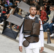 手机壳十大品牌排行榜盖得(手机壳有哪些大品牌)