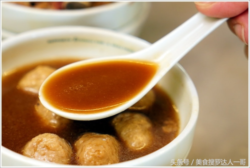 马来西亚的肉骨茶，飘香四溢，美味无比