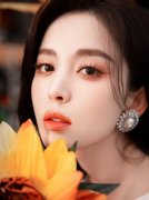摄影化妆品品牌排行榜前十(化妆品排行榜前十名的品牌的照片)